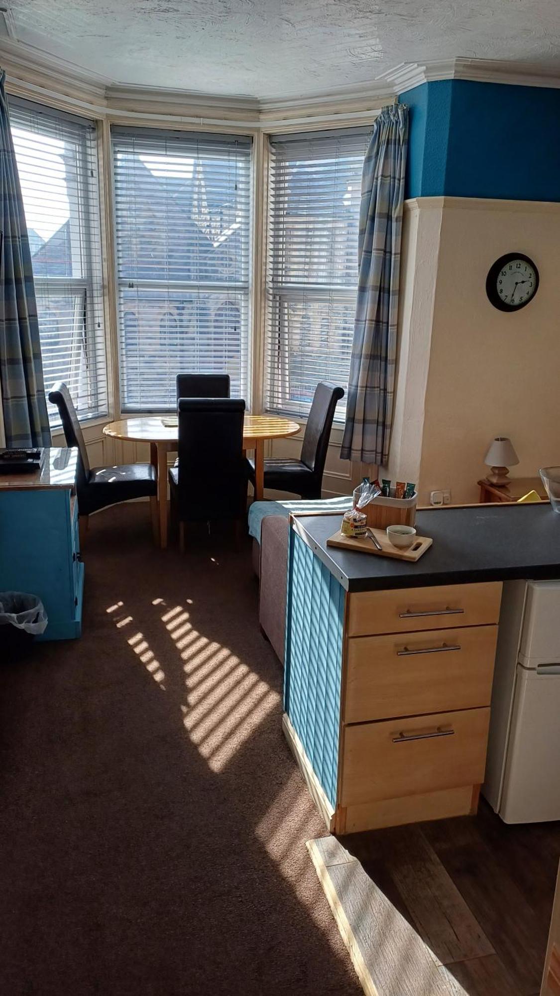 Morwenna Luxury Holiday Apartments Llandudno Luaran gambar